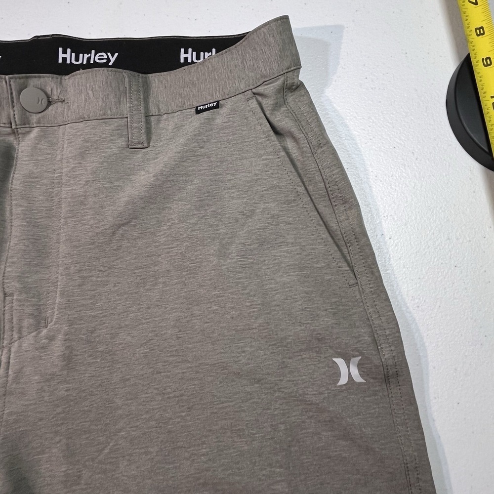 Hurley Men's Hybrid 20 Inch Outseam Solid Stretch Walk Shorts, Olive Size 34 NWT - Picture 2 of 7